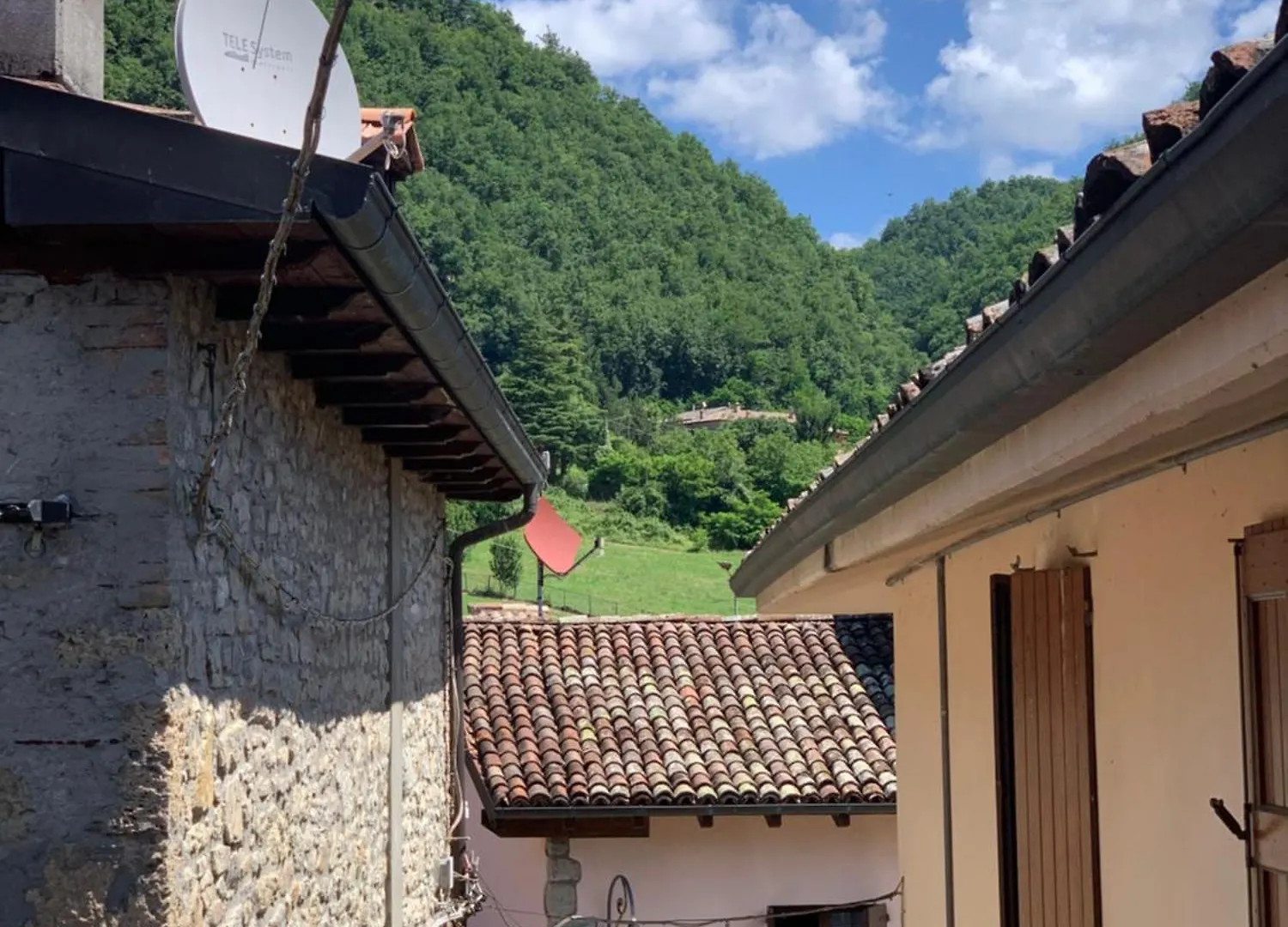 Il Bruco Apartment Villa d'Aiano 0*,  Italy